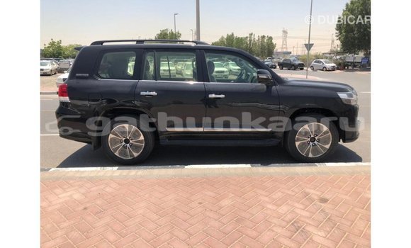 Buy Import Toyota Land Cruiser Black Car in Import - Dubai in Baa Buy Import Toyota Land Cruiser Black Car in Import - Dubai in Baa