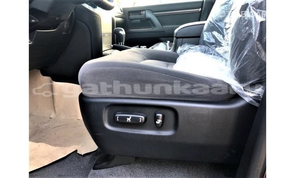 Buy Import Toyota Land Cruiser Other Car in Import - Dubai in Baa Buy Import Toyota Land Cruiser Other Car in Import - Dubai in Baa