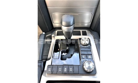 Buy Import Toyota Land Cruiser Other Car in Import - Dubai in Baa Buy Import Toyota Land Cruiser Other Car in Import - Dubai in Baa