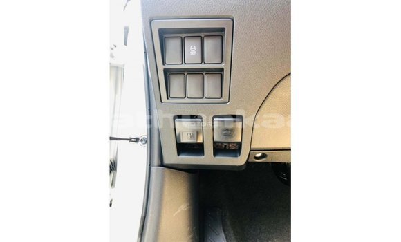 Buy Import Toyota Hilux White Car in Import - Dubai in Baa Buy Import Toyota Hilux White Car in Import - Dubai in Baa