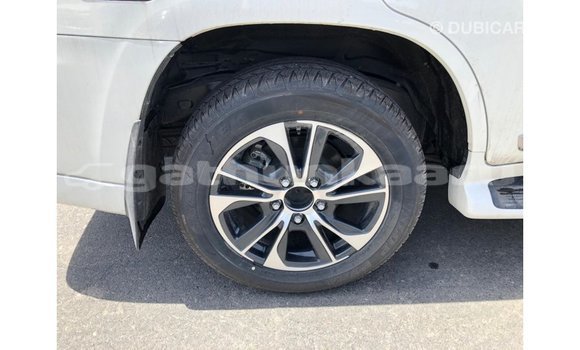 Buy Import Toyota Land Cruiser White Car in Import - Dubai in Baa Buy Import Toyota Land Cruiser White Car in Import - Dubai in Baa