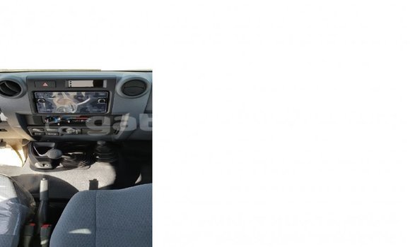 Buy Import Toyota Land Cruiser White Car in Import - Dubai in Baa Buy Import Toyota Land Cruiser White Car in Import - Dubai in Baa