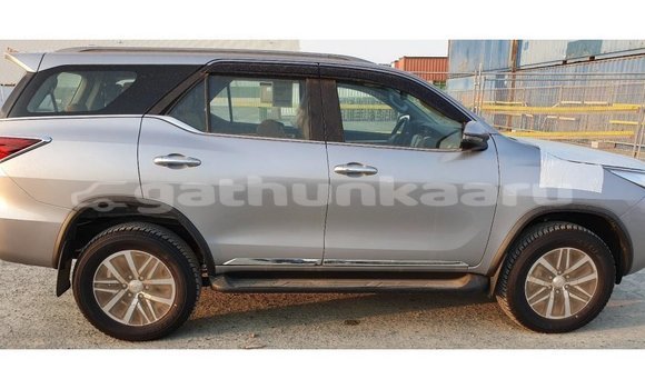 Buy Import Toyota Fortuner Other Car in Import - Dubai in Baa Buy Import Toyota Fortuner Other Car in Import - Dubai in Baa