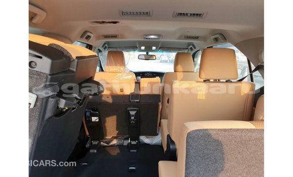 Buy Import Toyota Fortuner Other Car in Import - Dubai in Baa Buy Import Toyota Fortuner Other Car in Import - Dubai in Baa
