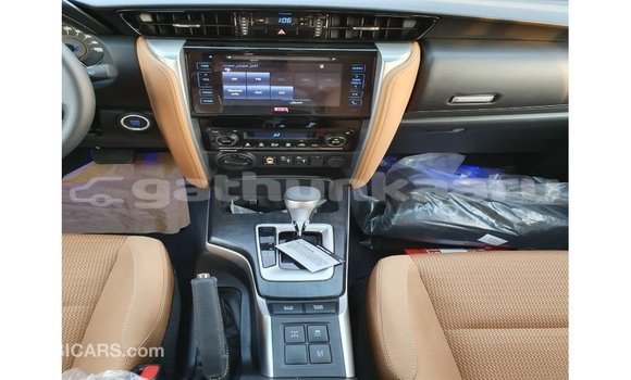 Buy Import Toyota Fortuner Other Car in Import - Dubai in Baa Buy Import Toyota Fortuner Other Car in Import - Dubai in Baa