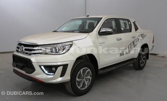 Buy Import Toyota Hilux White Car in Import - Dubai in Baa Buy Import Toyota Hilux White Car in Import - Dubai in Baa