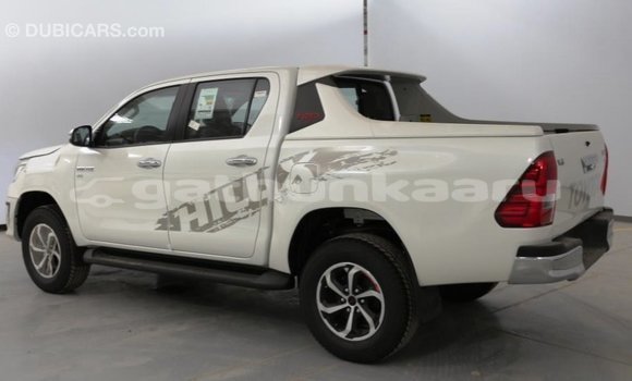Buy Import Toyota Hilux White Car in Import - Dubai in Baa Buy Import Toyota Hilux White Car in Import - Dubai in Baa