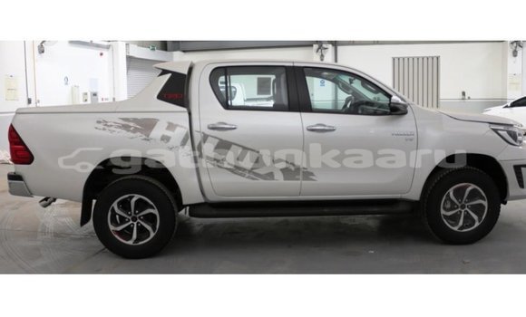 Buy Import Toyota Hilux White Car in Import - Dubai in Baa Buy Import Toyota Hilux White Car in Import - Dubai in Baa