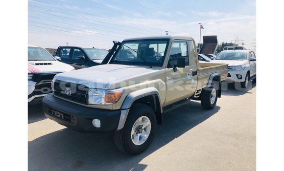Buy Import Toyota Land Cruiser Beige Car in Import - Dubai in Baa Buy Import Toyota Land Cruiser Beige Car in Import - Dubai in Baa