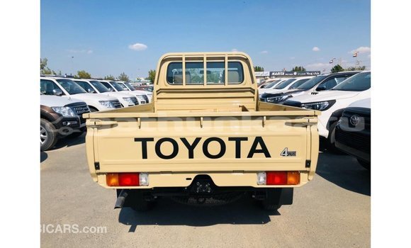 Buy Import Toyota Land Cruiser Beige Car in Import - Dubai in Baa Buy Import Toyota Land Cruiser Beige Car in Import - Dubai in Baa