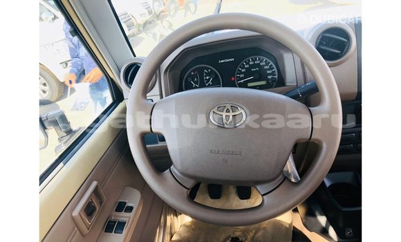 Buy Import Toyota Land Cruiser Beige Car in Import - Dubai in Baa Buy Import Toyota Land Cruiser Beige Car in Import - Dubai in Baa