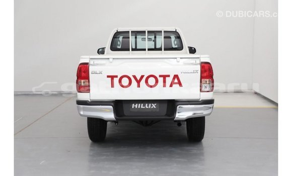 Buy Import Toyota Hilux White Car in Import - Dubai in Baa Buy Import Toyota Hilux White Car in Import - Dubai in Baa