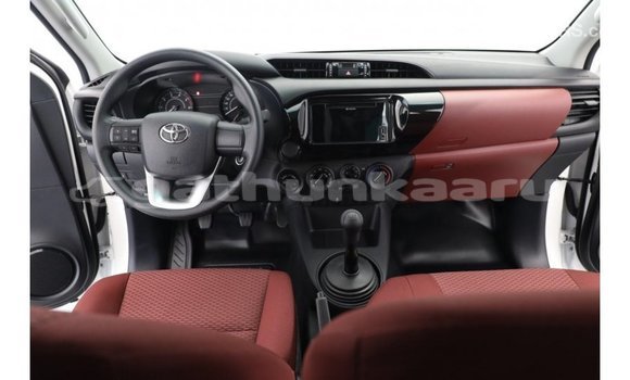 Buy Import Toyota Hilux White Car in Import - Dubai in Baa Buy Import Toyota Hilux White Car in Import - Dubai in Baa