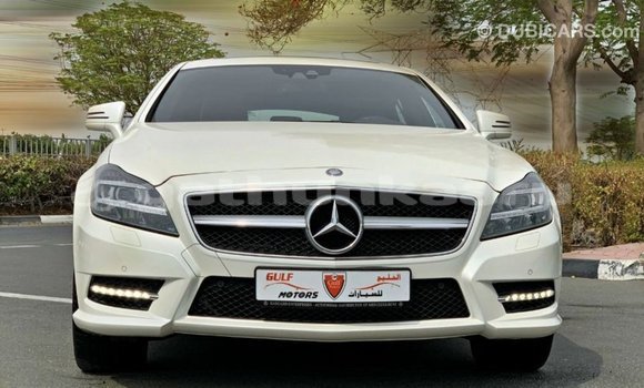 Buy Import Mercedes-Benz 190 White Car in Import - Dubai in Baa Buy Import Mercedes-Benz 190 White Car in Import - Dubai in Baa
