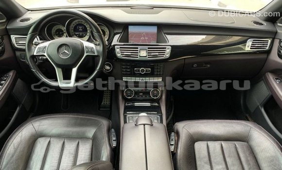 Buy Import Mercedes-Benz 190 White Car in Import - Dubai in Baa Buy Import Mercedes-Benz 190 White Car in Import - Dubai in Baa