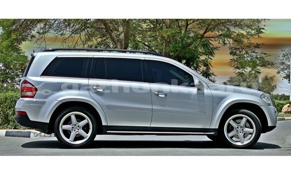Buy Import Mercedes-Benz 190 Other Car in Import - Dubai in Baa Buy Import Mercedes-Benz 190 Other Car in Import - Dubai in Baa