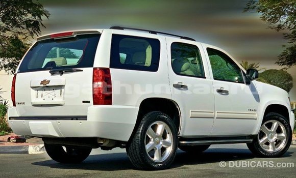 Buy Import Chevrolet Tahoe White Car in Import - Dubai in Baa Buy Import Chevrolet Tahoe White Car in Import - Dubai in Baa