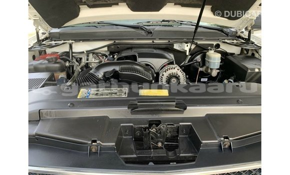Buy Import Chevrolet Tahoe White Car in Import - Dubai in Baa Buy Import Chevrolet Tahoe White Car in Import - Dubai in Baa