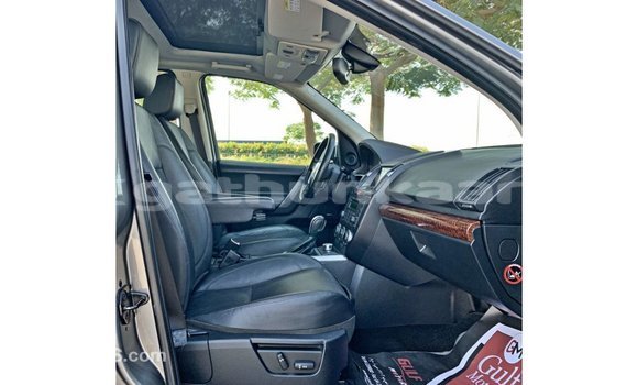 Buy Import Land Rover Defender Other Car in Import - Dubai in Baa Buy Import Land Rover Defender Other Car in Import - Dubai in Baa