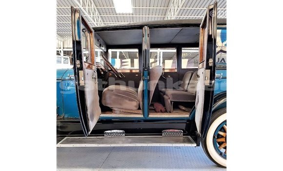 Buy Import Buick Electra Blue Car in Import - Dubai in Baa Buy Import Buick Electra Blue Car in Import - Dubai in Baa