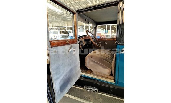 Buy Import Buick Electra Blue Car in Import - Dubai in Baa Buy Import Buick Electra Blue Car in Import - Dubai in Baa