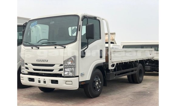Buy Import Isuzu FTR 850 White Truck in Import - Dubai in Baa