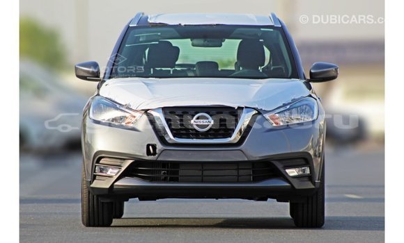 Buy Import Nissan Evalia Other Truck in Import - Dubai in Baa Buy Import Nissan Evalia Other Truck in Import - Dubai in Baa