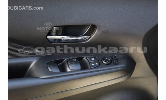 Buy Import Nissan Evalia Other Truck in Import - Dubai in Baa Buy Import Nissan Evalia Other Truck in Import - Dubai in Baa