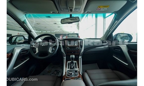 Buy Import Mitsubishi Montero Black Car in Import - Dubai in Baa Buy Import Mitsubishi Montero Black Car in Import - Dubai in Baa