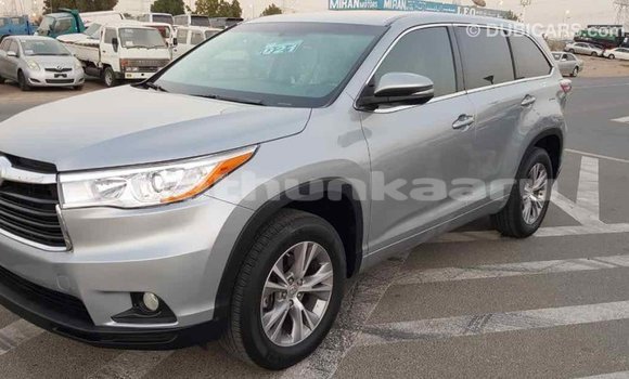 Buy Import Toyota Highlander Other Car in Import - Dubai in Baa Buy Import Toyota Highlander Other Car in Import - Dubai in Baa