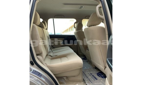 Buy Import Toyota Land Cruiser Other Car in Import - Dubai in Baa Buy Import Toyota Land Cruiser Other Car in Import - Dubai in Baa