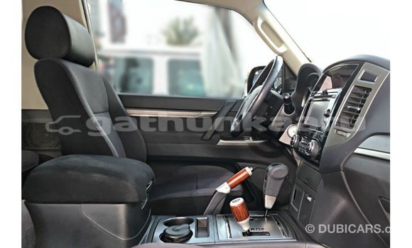 Buy Import Mitsubishi Pajero White Car in Import - Dubai in Baa Buy Import Mitsubishi Pajero White Car in Import - Dubai in Baa