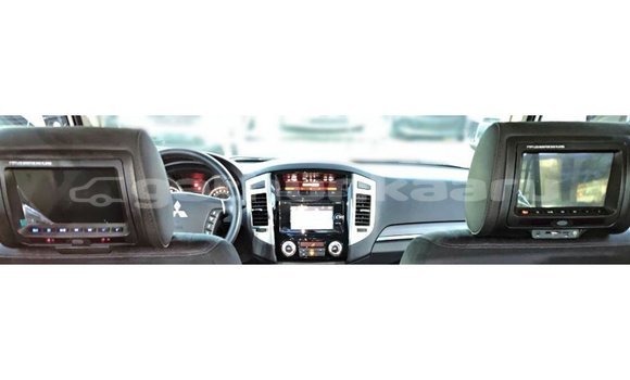 Buy Import Mitsubishi Pajero White Car in Import - Dubai in Baa Buy Import Mitsubishi Pajero White Car in Import - Dubai in Baa