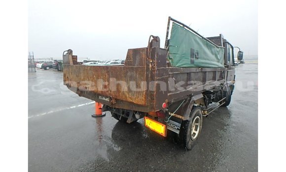 Buy Import Nissan Evalia Brown Truck in Import - Dubai in Baa Buy Import Nissan Evalia Brown Truck in Import - Dubai in Baa