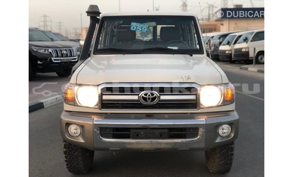 Buy Import Toyota Land Cruiser White Car in Import - Dubai in Baa Buy Import Toyota Land Cruiser White Car in Import - Dubai in Baa