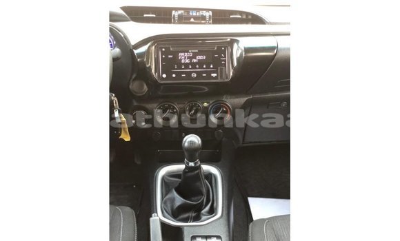 Buy Import Toyota Hilux White Car in Import - Dubai in Baa Buy Import Toyota Hilux White Car in Import - Dubai in Baa