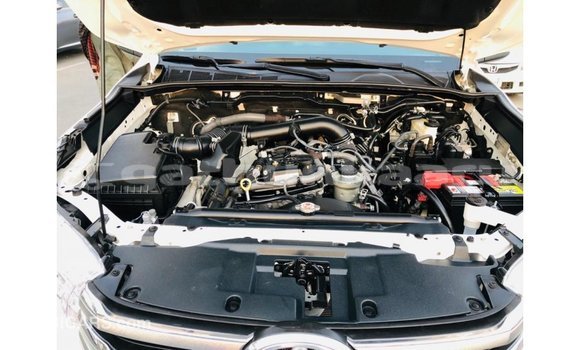 Buy Import Toyota Hilux White Car in Import - Dubai in Baa Buy Import Toyota Hilux White Car in Import - Dubai in Baa