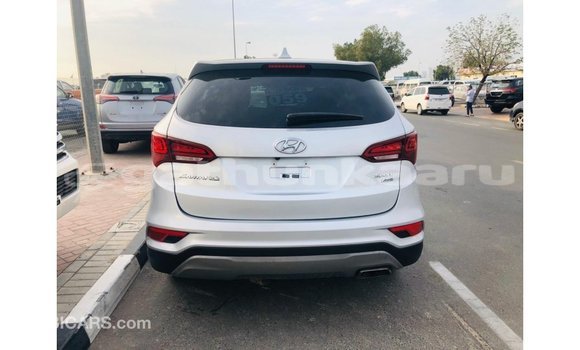 Buy Import Hyundai Santa Fe Other Car in Import - Dubai in Baa Buy Import Hyundai Santa Fe Other Car in Import - Dubai in Baa