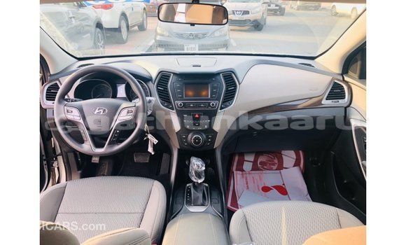 Buy Import Hyundai Santa Fe Other Car in Import - Dubai in Baa Buy Import Hyundai Santa Fe Other Car in Import - Dubai in Baa