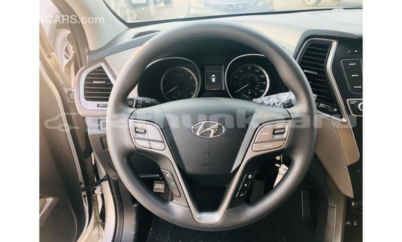Buy Import Hyundai Santa Fe Other Car in Import - Dubai in Baa Buy Import Hyundai Santa Fe Other Car in Import - Dubai in Baa