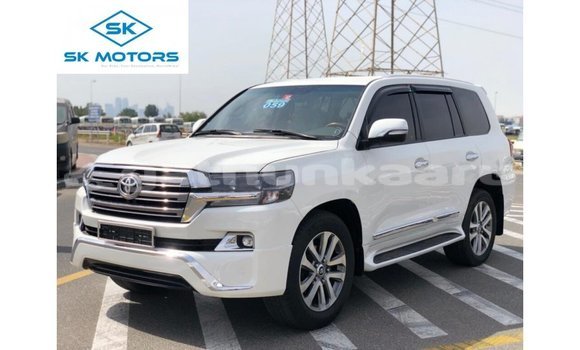 Buy Import Toyota Land Cruiser White Car in Import - Dubai in Baa Buy Import Toyota Land Cruiser White Car in Import - Dubai in Baa