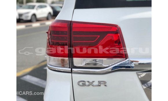 Buy Import Toyota Land Cruiser White Car in Import - Dubai in Baa Buy Import Toyota Land Cruiser White Car in Import - Dubai in Baa