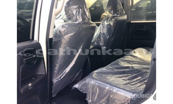 Buy Import Toyota Land Cruiser White Car in Import - Dubai in Baa Buy Import Toyota Land Cruiser White Car in Import - Dubai in Baa