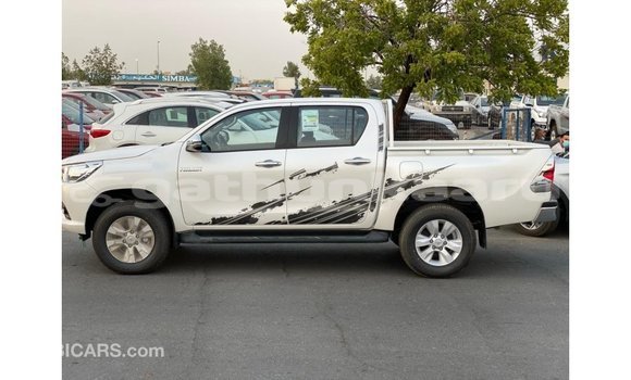 Buy Import Toyota Hilux White Car in Import - Dubai in Baa Buy Import Toyota Hilux White Car in Import - Dubai in Baa