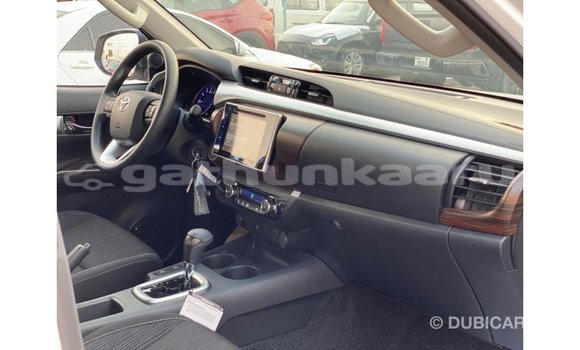 Buy Import Toyota Hilux White Car in Import - Dubai in Baa Buy Import Toyota Hilux White Car in Import - Dubai in Baa