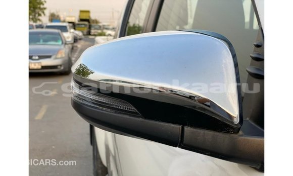 Buy Import Toyota Hilux White Car in Import - Dubai in Baa Buy Import Toyota Hilux White Car in Import - Dubai in Baa