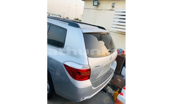 Buy Import Toyota Highlander Other Car in Import - Dubai in Baa Buy Import Toyota Highlander Other Car in Import - Dubai in Baa