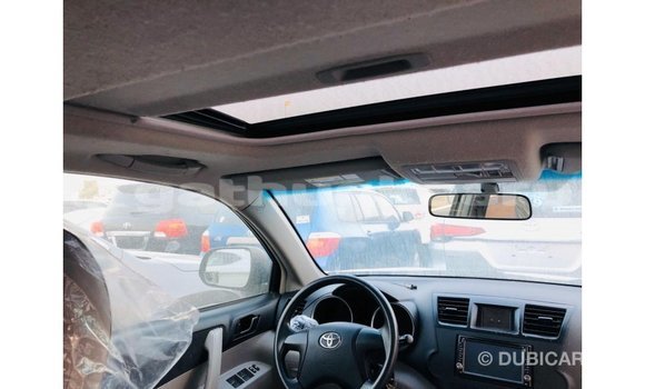 Buy Import Toyota Highlander Other Car in Import - Dubai in Baa Buy Import Toyota Highlander Other Car in Import - Dubai in Baa
