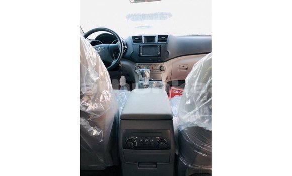 Buy Import Toyota Highlander Other Car in Import - Dubai in Baa Buy Import Toyota Highlander Other Car in Import - Dubai in Baa