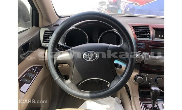 Buy Import Toyota Highlander Other Car in Import - Dubai in Baa Buy Import Toyota Highlander Other Car in Import - Dubai in Baa